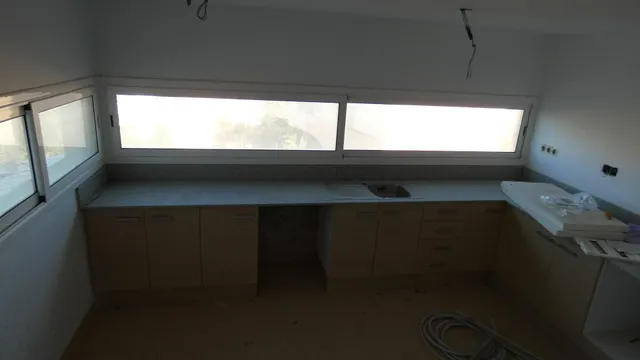 CASA EN CONSTRUCCIÓ A LA LLACUNA — 9