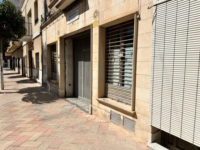 Local destinado a garejes
