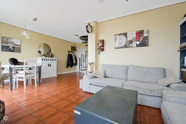 DÚPLEX CON VISTAS, TERRAZA Y 3 GARAJES — 3