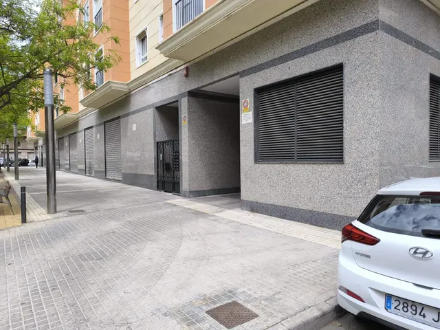 LOCAL para poner tu NEGOCIO o con posibilidad de CAMBIO DE USO. — 8
