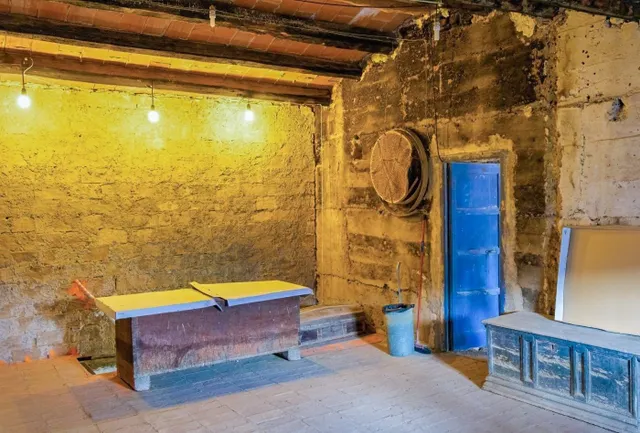 CASA DE PIEDRA DEL S. XVIII, A DOS CALLES, EN MONISTROL DE CALDERS — 22
