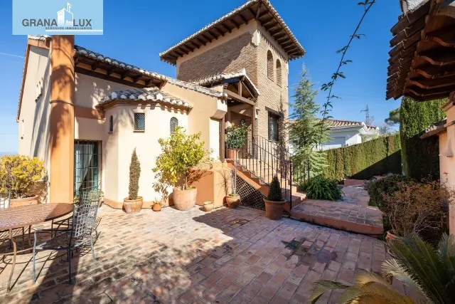 GRAN CASA CON PISCINA EN COLINAS BERMEJAS, MONACHIL — 3