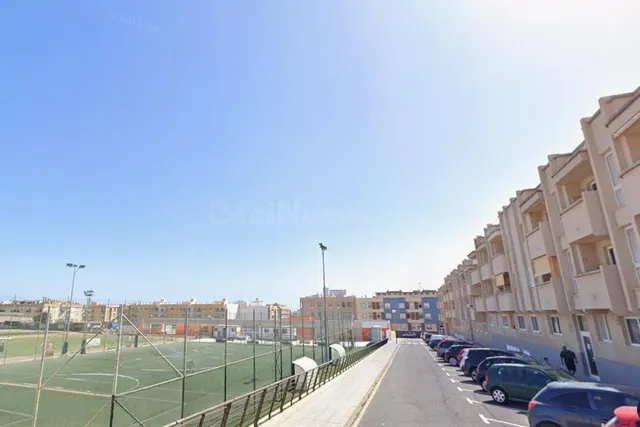 Los Abrigos Piso 3 habitaciones, 2 baños con garaje y traste