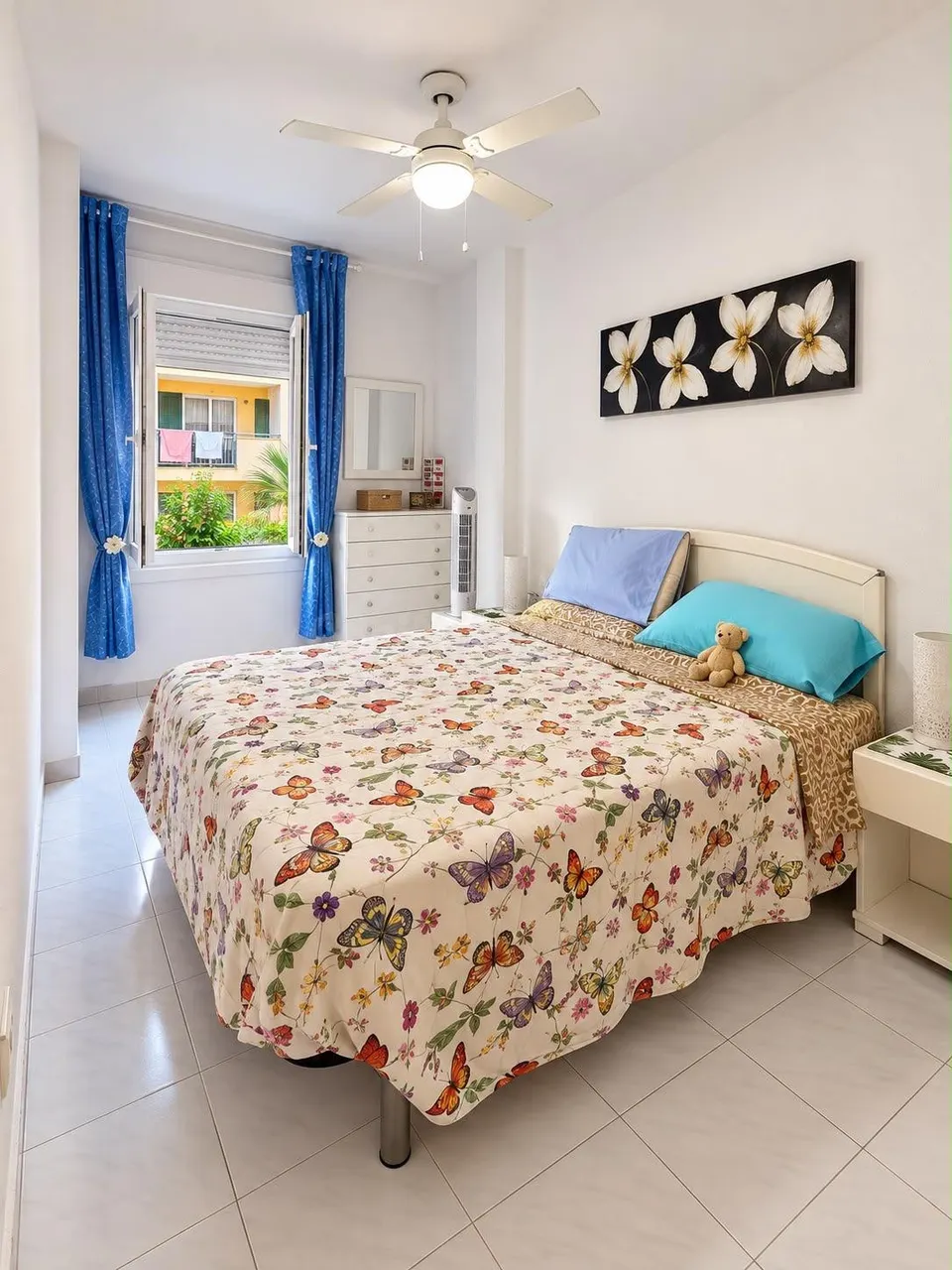 Apartamento de 2 dormitorios con terraza en Mar Azul, Torrevieja