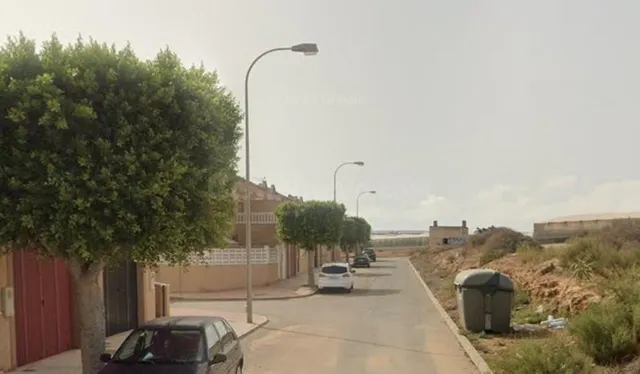 DÚPLEX OCUPADO POR PERSONA SIN JUSTO TÍTULO