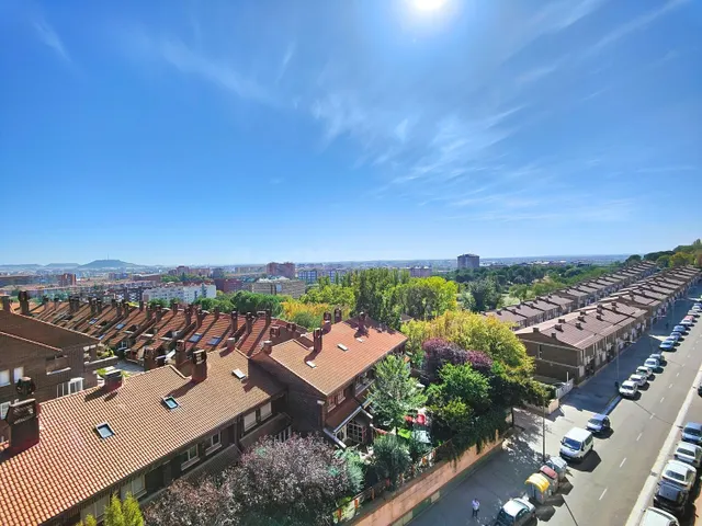 DOS dormitorios SIN muebles Edificio WINDSOR, un residencial con PISCINA CLIMATIZADA, GIMNASIO y SAUNA. — 2