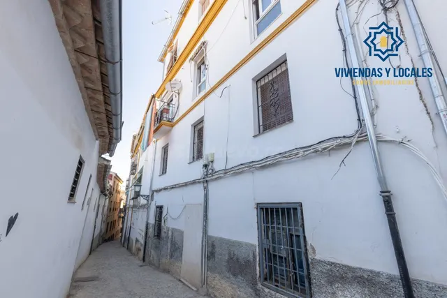 Edificio en venta completo junto a Gran Vía- Bajo Albaicín — 41