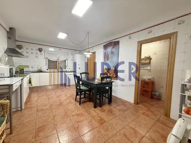 Chalet en San Vicente del Raspeig, zona Canastell con 2 viviendas — 11