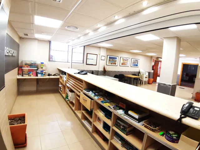 Amplio Local Comercial de 600 m2 en Ubicación Estratégica de Calahonda Baja — 10
