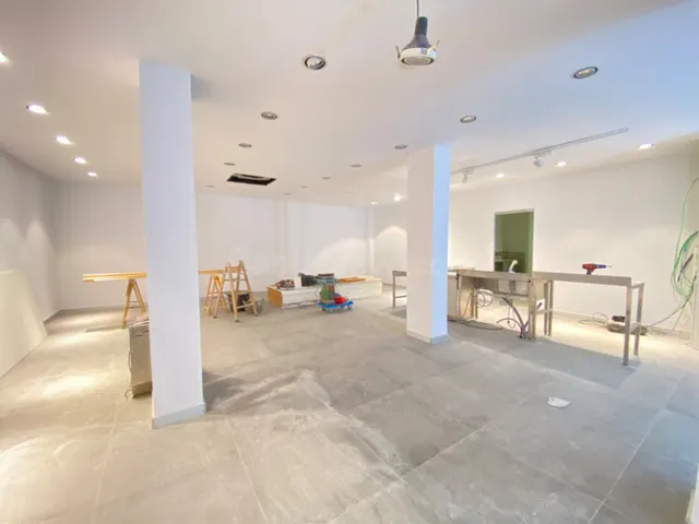 Local comercial de 200m, ideal panadería cafetería. - foto 4