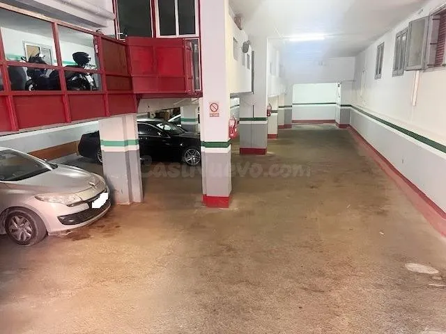 LOCAL COMERCIAL EN CENTRE LES PLANES DE SANT JOAN DESPI - foto 2
