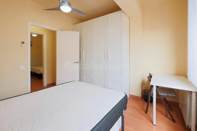 Piso 4 habitaciones 74m² en venta - El Camp de l`Arpa del Clot — 3