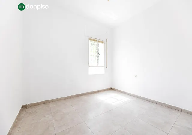 Piso en Venta en Casería De Montijo (Ganada) — 18