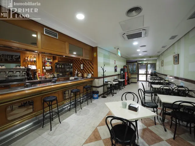 Amplio Local Comercial en Calle Don Victor Peñasco, Tomelloso - €500.000 — 9