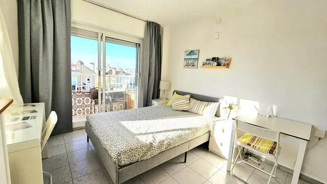 Estudio con piscina. parquing y vista al mar — 8