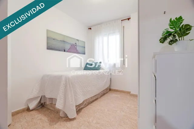 “Tu hogar ideal en Santa Maria – Fondo Sumella: práctico, luminoso y listo para entrar.” — 17