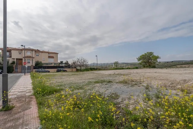 Parcela urbana de 985 m2 en Cúllar Vega (El Ventorrillo) - foto 5