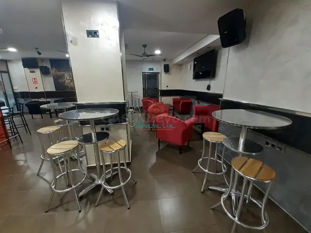 ||||BAR DE COPAS A 5 MINUTOS A PIE DE LA CALAHORRA,TAMBIEN P - foto 5