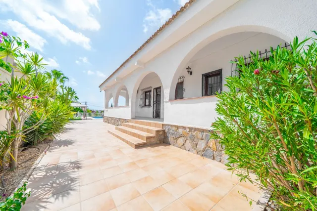 Villa 5 habitaciones 223m² en venta - La siesta - foto 3