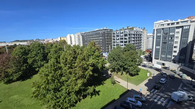 Piso con gran salón de 45 m2, garaje y trastero junto al Parque de Vioño — 17