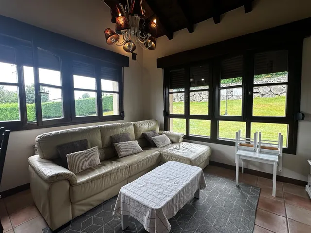 VIVIENDA INDEPENDIENTE EN ALQUILER — 19