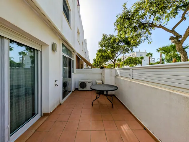 Vivienda en planta baja, 3 dormitorios. — 16