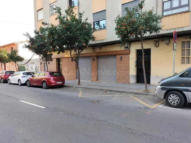EN VENTA LOCAL COMERCIAL CON INQUILINOS - foto 2