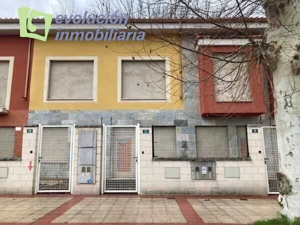 PROMOCION DE 19 VIVIENDAS ADOSADAS EN BRIVIESCA BURGOS — 7