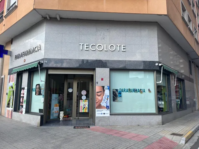 VENTA LOCAL CON NEGOCIO EN ZONA ALTA — 12