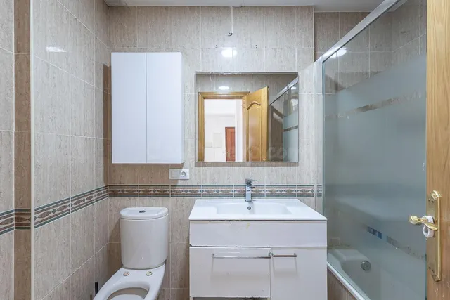 PISO CON GARAJE JUNTO AL METRO EN CHURRIANA — 16