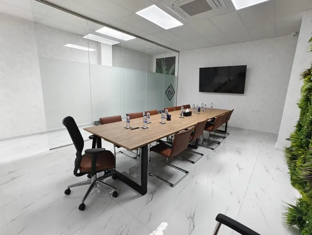 Local comercial 120m² en venta - Pueblo 8 — 11