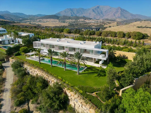 Chalet 5 habitaciones 752m² en venta - Costa Del Sol - foto 2
