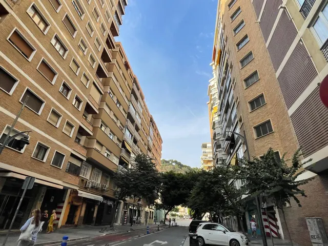 Piso junto a la Plaza de Toros. — 44