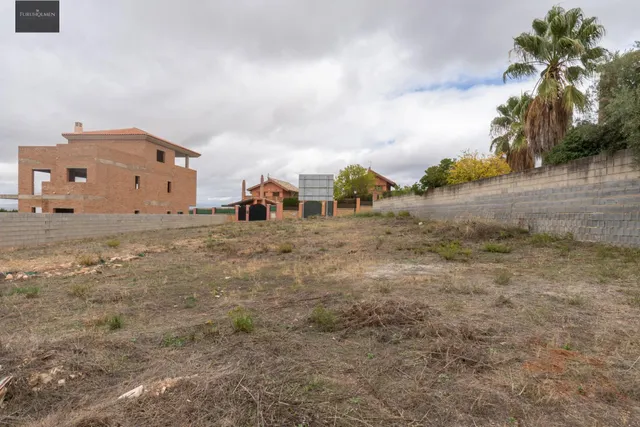 VENTA DE PARCELA EN LA URBANIZACIÓN CAÑADAS DEL PARQUE — 14
