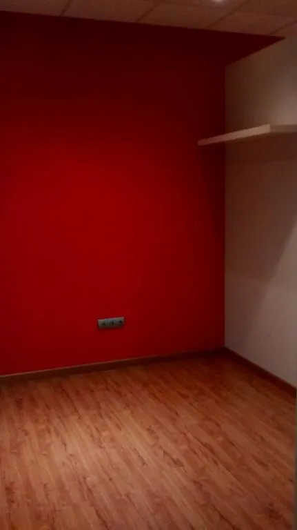 local comercial — 28