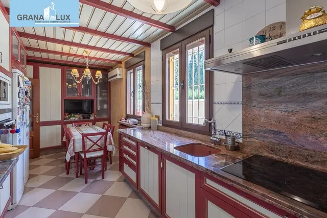 Chalet Exclusivo en Camino Bajo de Huétor — 11