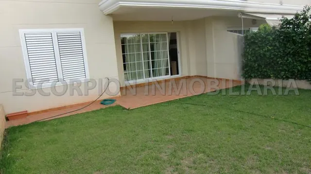 Vivienda jardin en primera linea de golf  en torren en conill — 6