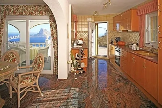 Villa con hermosas vistas sobre la bahía de Calpe — 10