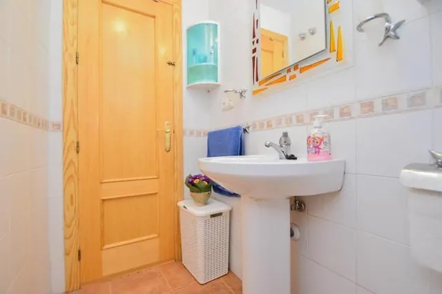 CASA PAREADA EN ALHENDÍN, GRANADA — 28