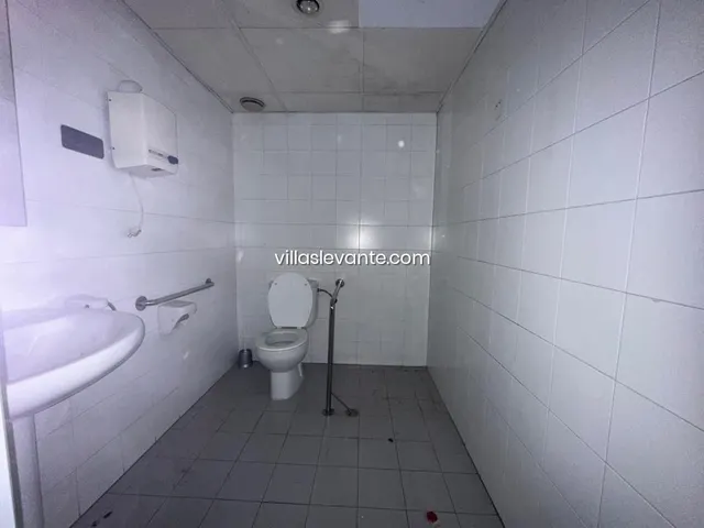 LOCAL COMERCIAL REFORMADO ALQUILER — 19