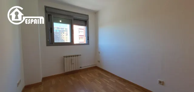 Gespain actividades inmobiliarias ofrece vivienda en venta en zona av. de los poblados — 46