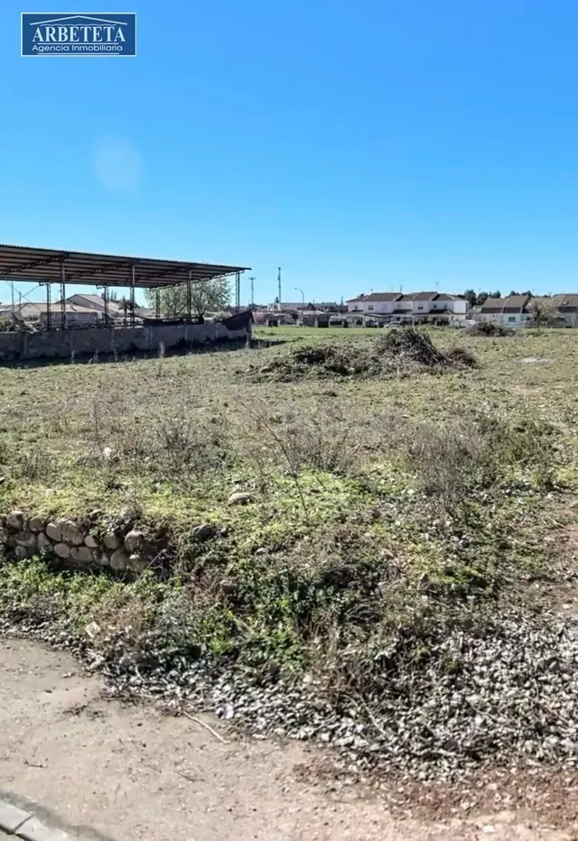 INMOBILIARIA ARBETETA VENDE TERRENO URBANO URBENIZABLE EN HU - foto 3