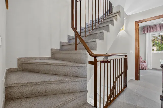 Casa adosada en venta en los bermejales — 46
