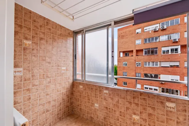 VIVIENDA MUY LUMINOSA DE 3 DORMITORIOS, 2 BAÑOS Y AMPLIA TERRAZA — 5