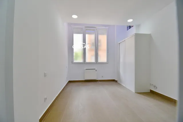 ZONA CENTRO– Planta baja Reformado a estrenar con 2 habitaciones y 2 baños. — 18