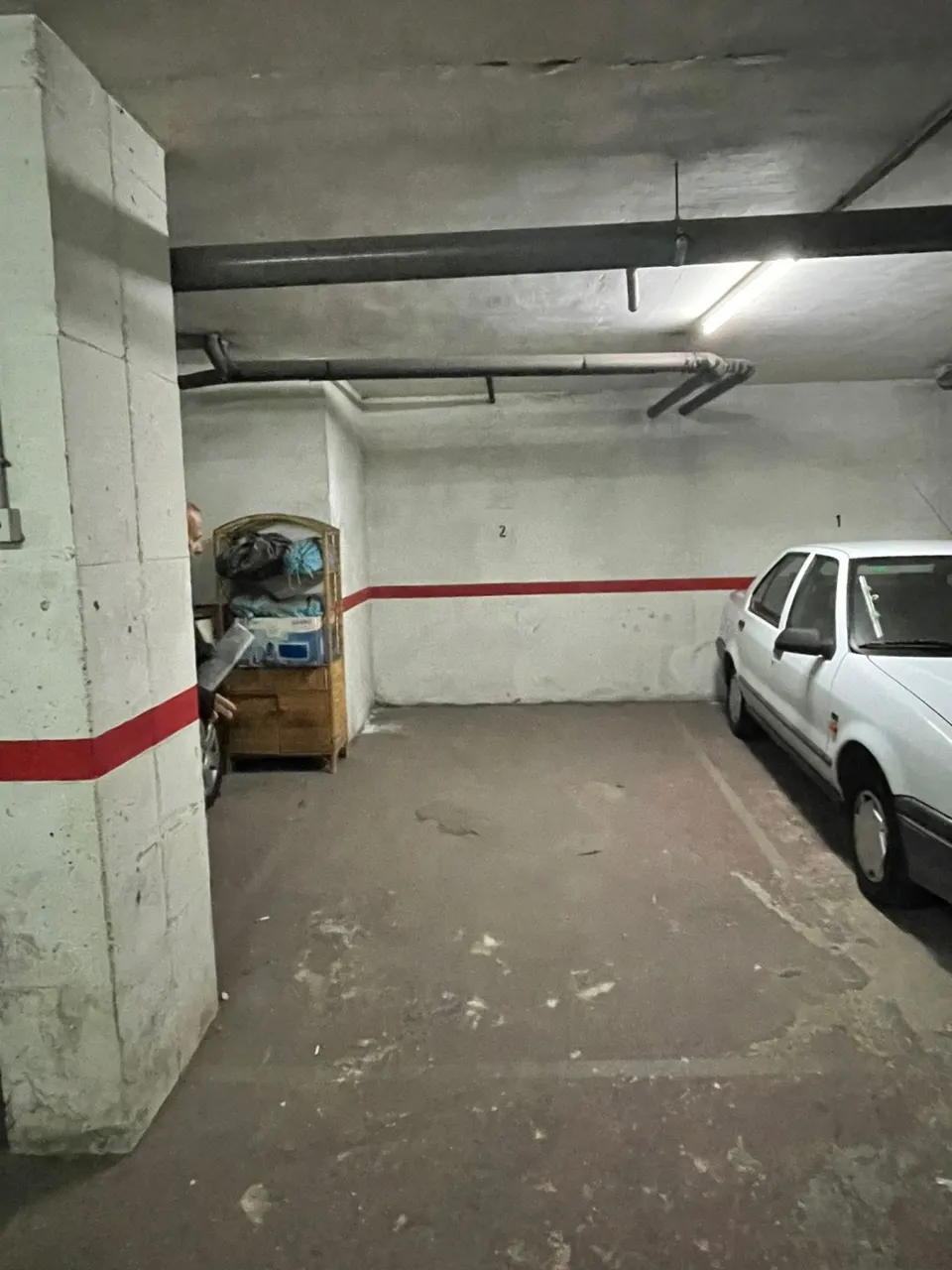 Urbis te ofrece una plaza de garaje en venta en zona Pizarrales, Salamanca.