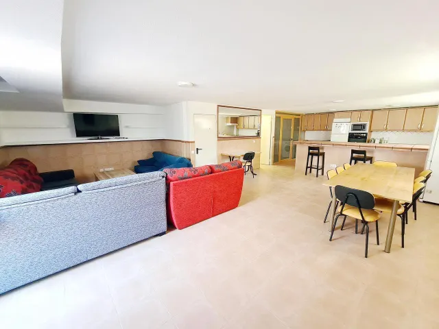 ALQUILER DE ÚLTIMA HABITACIÓN CON BAÑO EN SUITE Y GASTOS INCLUIDOS PARA ESTUDIANTES EN VILLANUEVA DE LA CAÑADA — 21