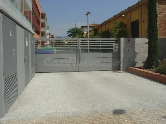 Alquiler de garaje en Calle Llinars 33 Cardedeu