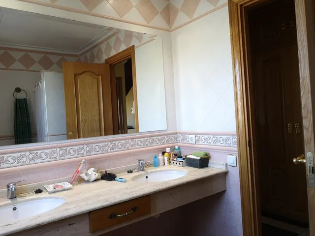Urbis te ofrece un espectacular terreno con chalet en venta en Ciudad Rodrigo, Salamanca. — 25