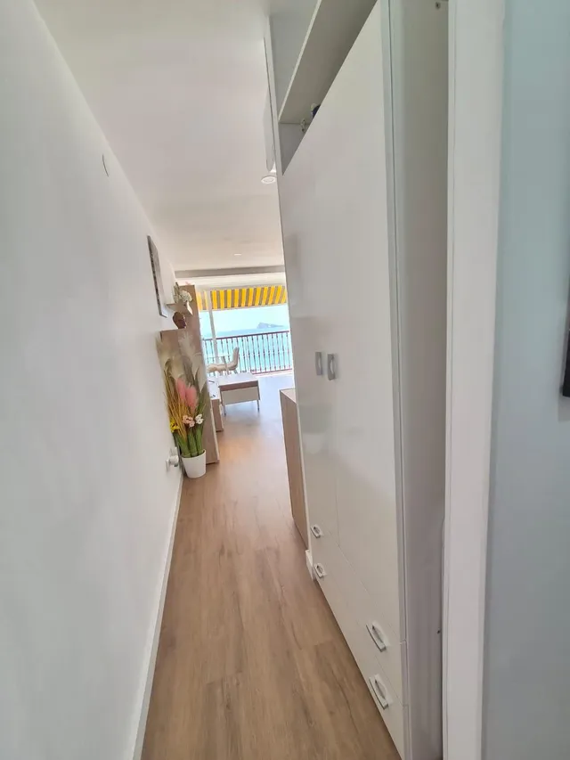 Estudio Reformado en Primera Línea de Playa Levante Benidorm! — 12
